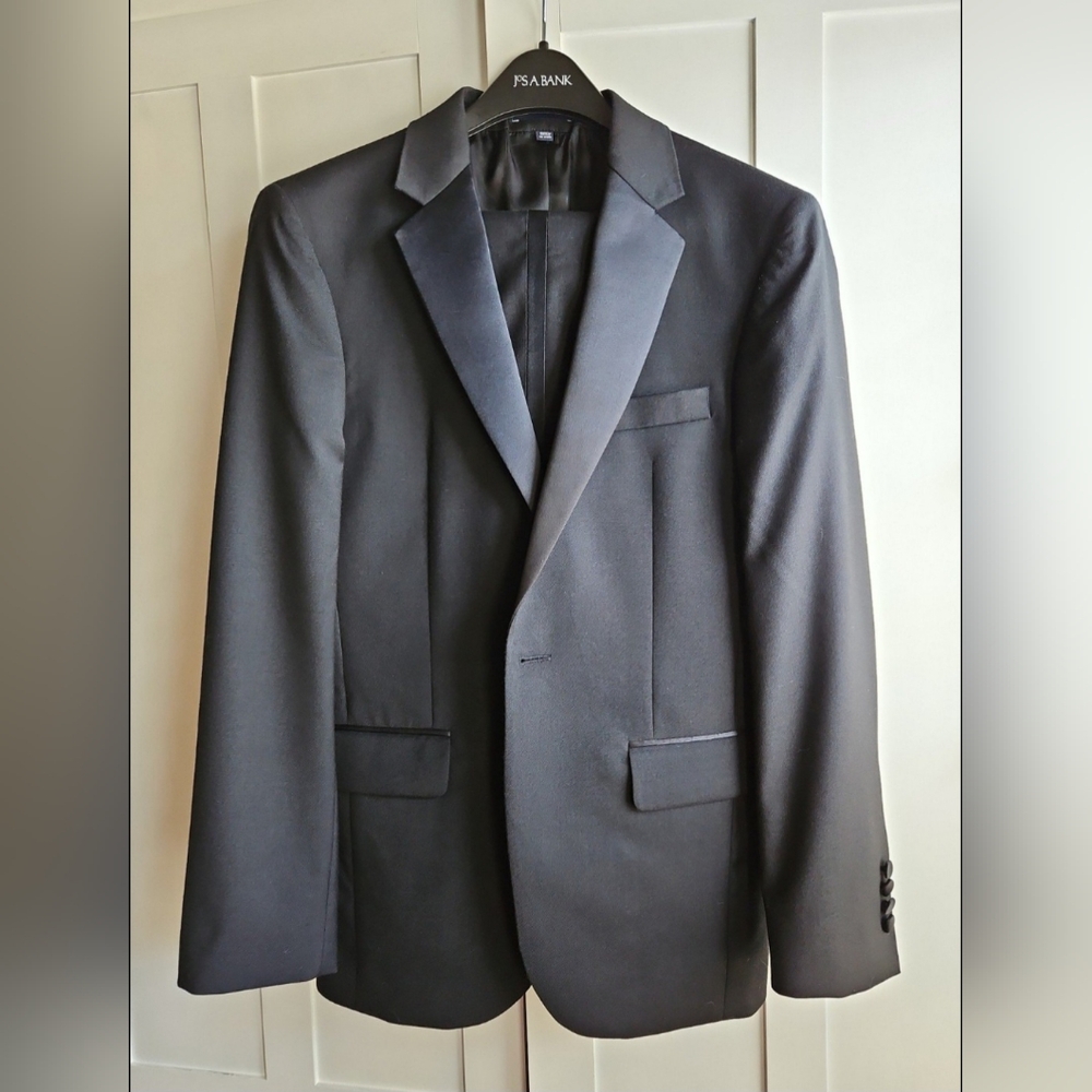 Black Tuxedo